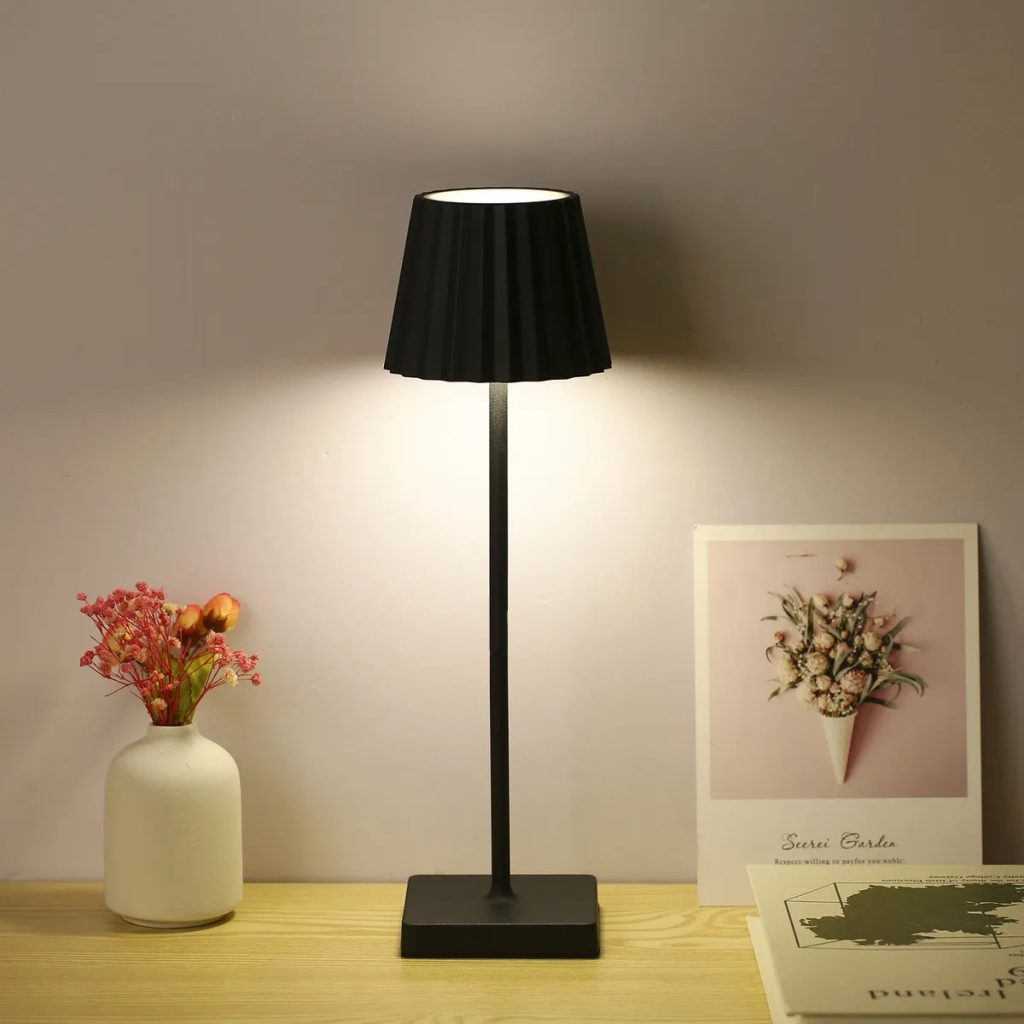 Luminária Abajur de Mesa Led - Toque